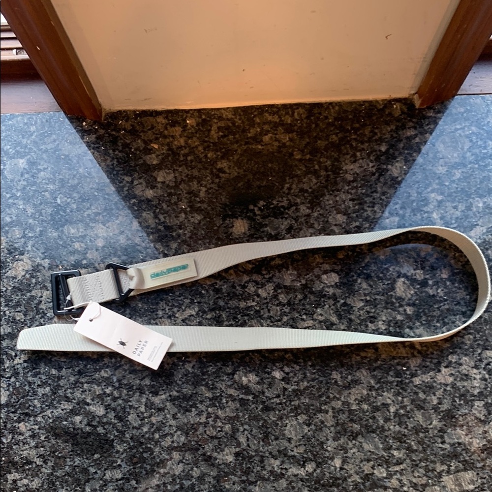 Daily Paper Belt - Picture 2 of 5